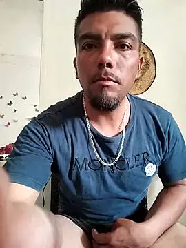 Snapshot of alfredyy55 chatting on 10-18-25, 11:51 alfredyy55 online show from 10-18-25, 11:51