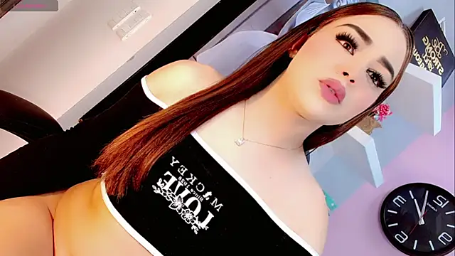 Sophia-Isabella online show from 03-11-25, 07:36