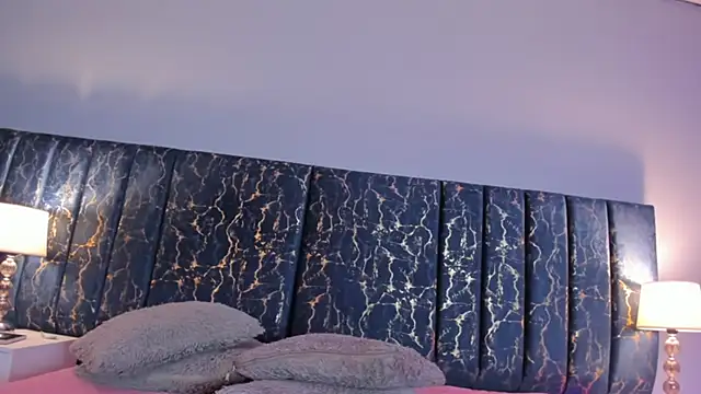 Sophia Lemos online show from 09-19-25, 01:37