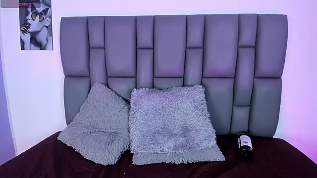 Sophia Lemos online show from 03-18-25, 04:39