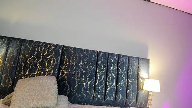 Sophia Lemos online show from 09-15-25, 01:33