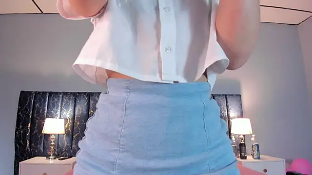 Sophia Lemos online show from 10-11-25, 02:07