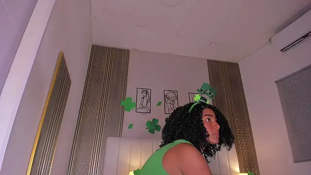 zoe sky  online show from 03-16-26, 11:36