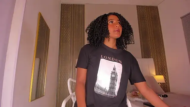 zoe sky  online show from 02-21-26, 11:34