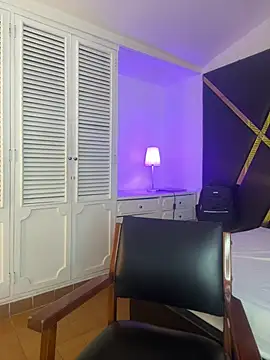Adel Nesbiit online show from 05-01-26, 07:52