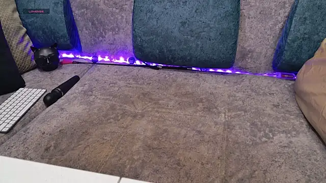 blackcat142 online show from 10-27-25, 11:22