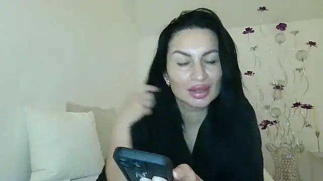 Snapshot of Helena7077 chatting on 01-17-25, 11:40 Helena7077 online show from 01-17-25, 11:40