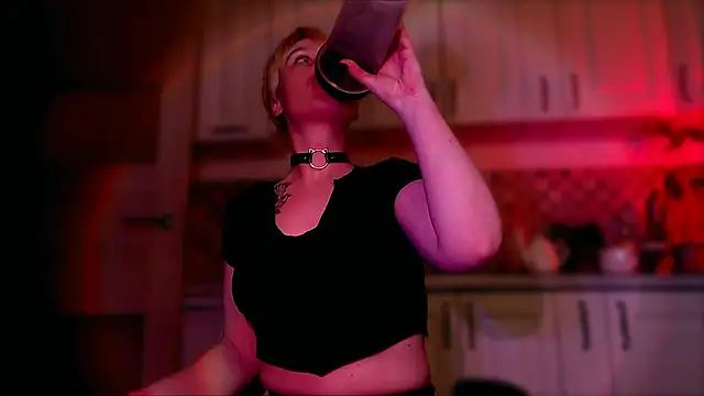 MissSeverina online show from 10-31-25, 07:21