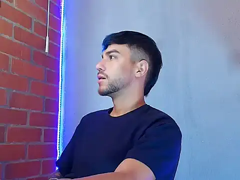 Leandro valenzuela online show from 11-10-25, 03:06