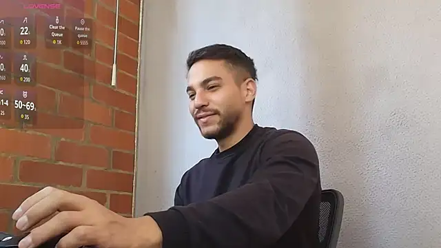 Leandro valenzuela online show from 04-08-26, 03:13