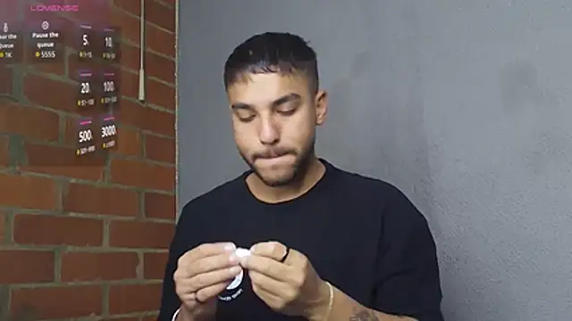 Leandro valenzuela online show from 04-02-26, 04:30