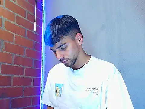 Leandro valenzuela online show from 11-08-25, 09:29