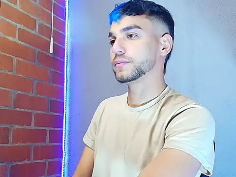 Leandro valenzuela online show from 11-13-25, 08:13