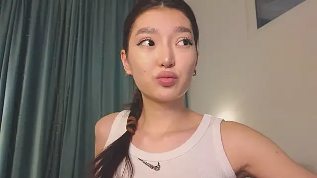 Snapshot of AudreyMell chatting on 02-24-26, 03:24 AudreyMell online show from 02-24-26, 03:24