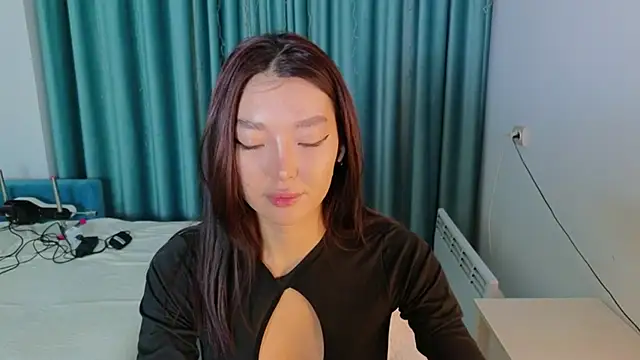 AudreyMell online show from 10-10-25, 03:02