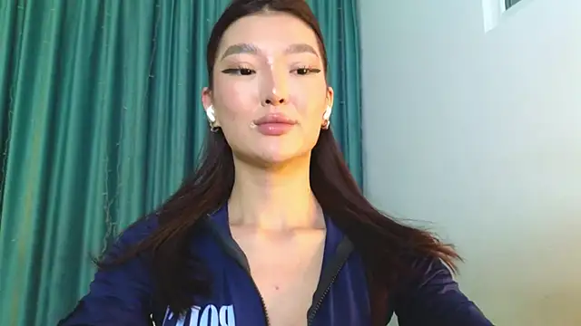 AudreyMell online show from 11-13-25, 03:49