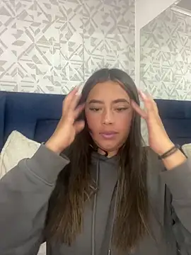 ElaaPerez online show from 11-07-25, 10:09