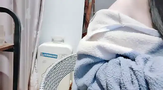 Snapshot of arena1357 chatting on 12-28-24, 06:18 arena1357 online show from 12-28-24, 06:18