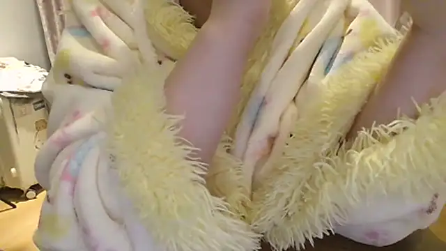 Snapshot of arena1357 chatting on 11-11-25, 02:23 arena1357 online show from 11-11-25, 02:23