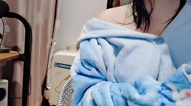 Snapshot of arena1357 chatting on 03-01-25, 12:01 arena1357 online show from 03-01-25, 12:01