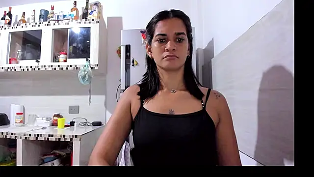 Biancasantillana online show from 10-06-25, 05:13