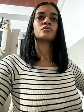 Biancasantillana online show from 10-17-25, 01:24