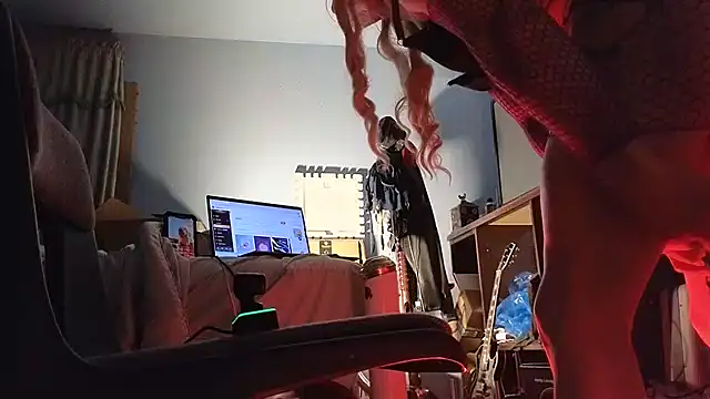 Sandrasaa online show from 11-30-25, 07:31