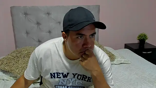 Jhonatan Morales S online show from 10-12-25, 03:30