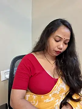 DREAM GIRL-30 online show from 07-08-26, 06:08