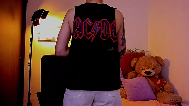 Charlee pink online show from 04-02-26, 08:37