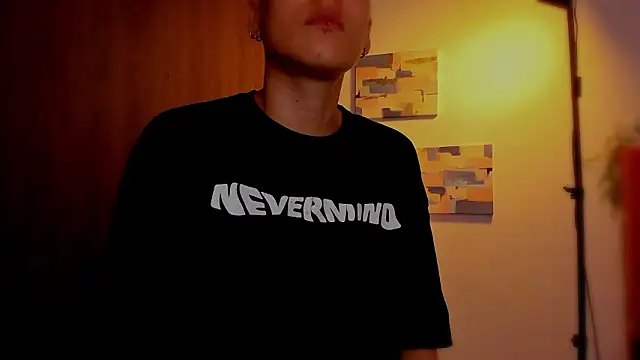 Charlee pink online show from 03-11-26, 08:03