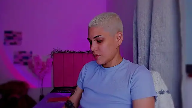 Charlee pink online show from 02-27-26, 12:55