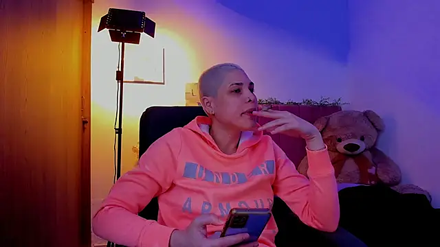 Charlee pink online show from 04-17-26, 03:20