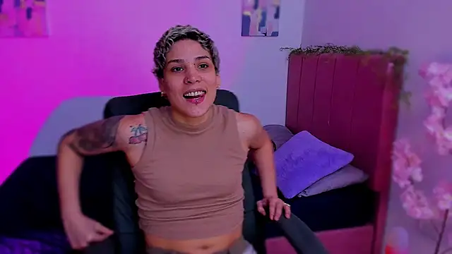 Charlee pink online show from 12-03-25, 03:51