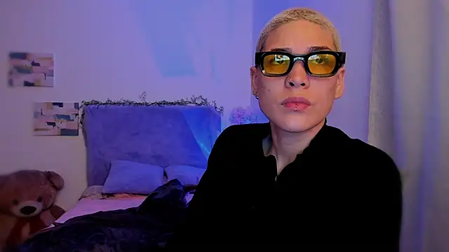 Charlee pink online show from 01-10-26, 09:21