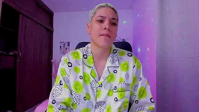 Charlee pink online show from 09-25-25, 11:16