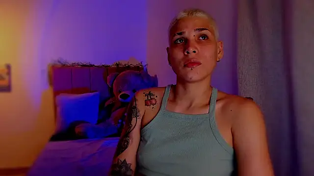 Charlee pink online show from 03-05-26, 04:42