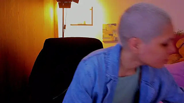 Charlee pink online show from 03-31-26, 03:36