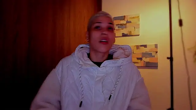 Charlee pink online show from 03-09-26, 07:01