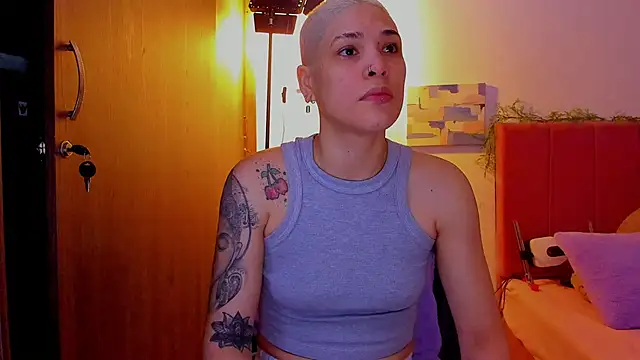 Charlee pink online show from 03-26-26, 08:51