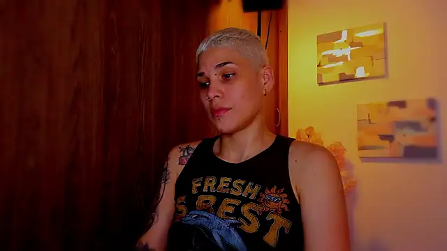 Charlee pink online show from 03-08-26, 02:04