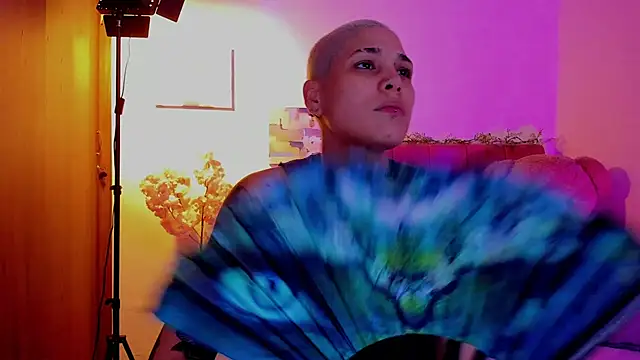 Charlee pink online show from 03-21-26, 08:19