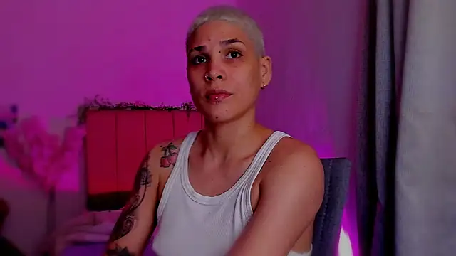 Charlee pink online show from 03-02-26, 05:08