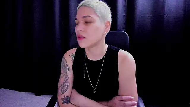 Charlee pink online show from 09-19-25, 02:04