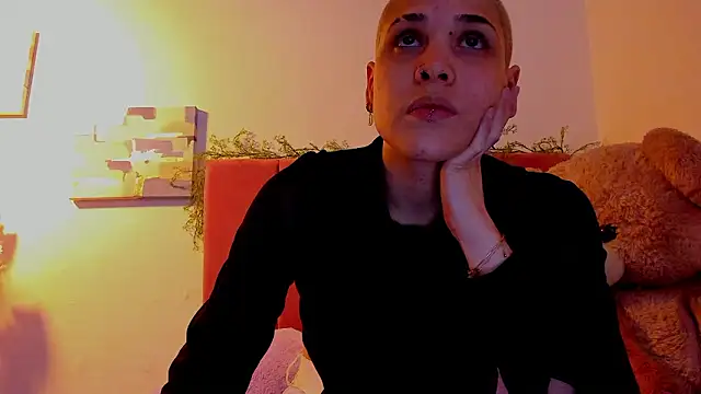 Charlee pink online show from 03-16-26, 11:40