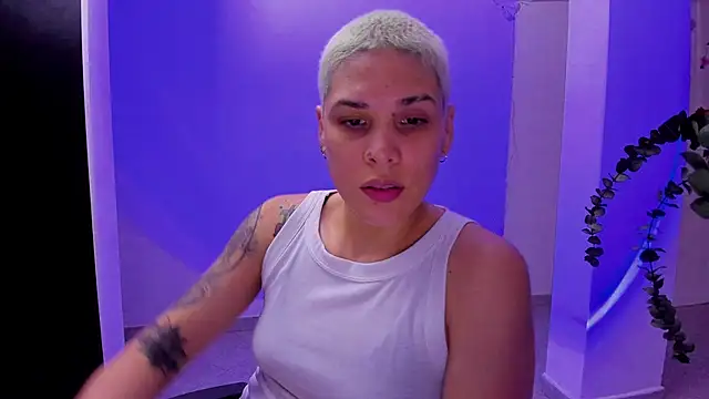 Charlee pink online show from 09-12-25, 06:02