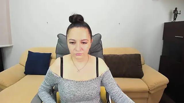 AngellLika online show from 11-08-25, 07:23