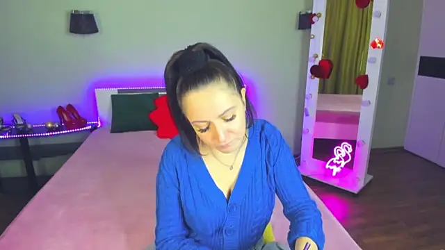 AngellLika online show from 10-18-25, 12:51