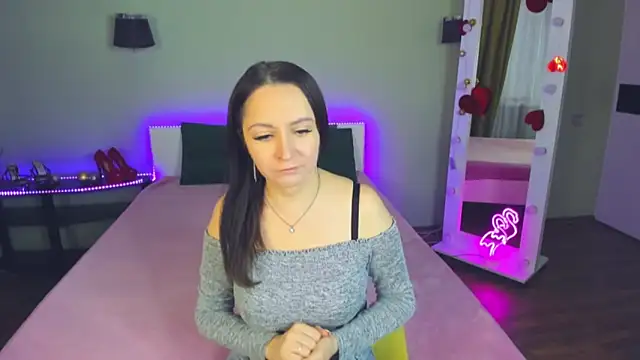 AngellLika online show from 10-17-25, 12:40