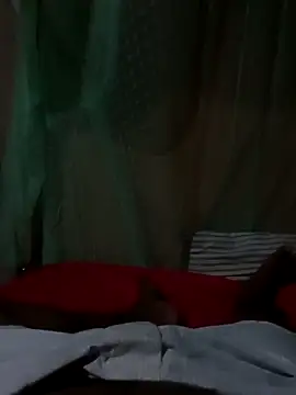 Snapshot of walkollanew99 chatting on 10-12-25, 11:33 walkollanew99 online show from 10-12-25, 11:33